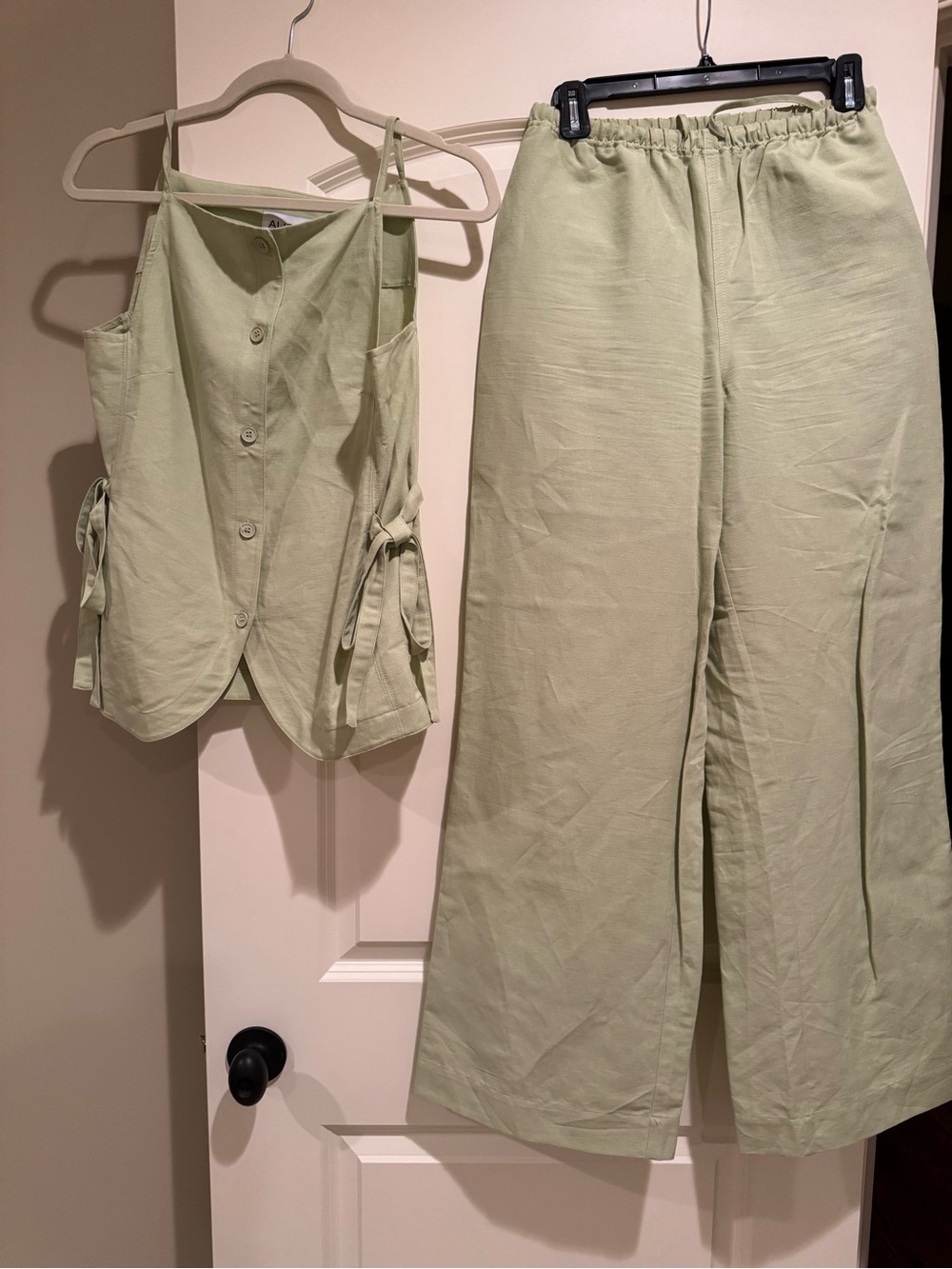 Light Sage Wide-Leg Pull-On Pants